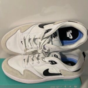NIKE SB Alleyoop Men’s Size 10 — Brand New!